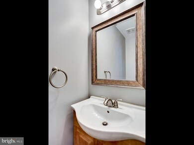 1954 Winslow Ct, Woodbridge, VA 22191 - photo 7