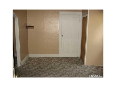 DOWN APT living roon