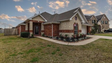 2054 Lepper St, Alvin, TX 77511 - photo 2