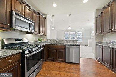 4906 Dane Ridge Cir, Woodbridge, VA 22193 - photo 3