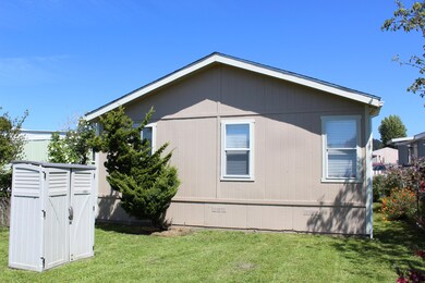 4989 Spruce - Exterior 3