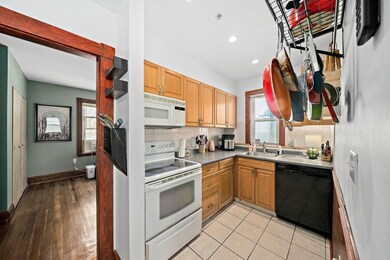 67 Hood St unit 1, Lynn, MA 01905 - photo 4