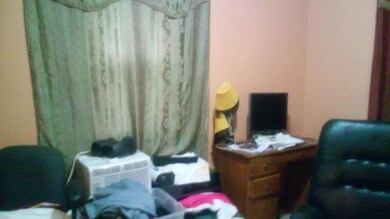 2nd bdrm myrtal
