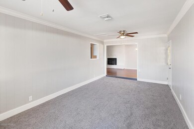 205 Family Room 2