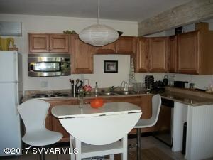 335 Willow - Kitchen