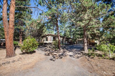 60887 Ridge Dr, Bend, OR 97702 - photo 3