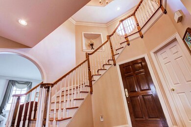 2-Story Foyer