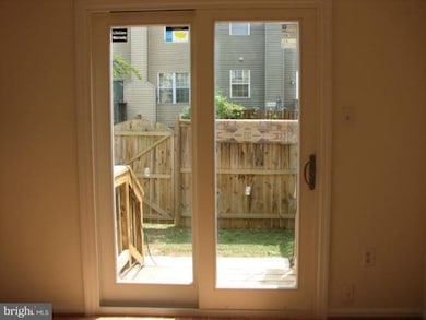 15625 Ambiance Dr, North Potomac, MD 20878 - photo 3