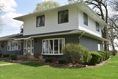 17864 E 1700 Rd N, Pontiac, IL 61764 - photo 3