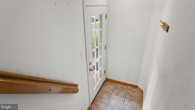 2010 Beacon Hill Dr unit 5, Southampton, PA 18966 - photo 4