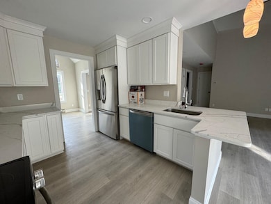 3 Freedom Dr unit 17, Dover, NH 03820 - photo 5