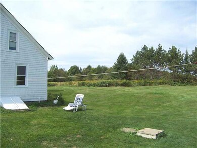 Yard/Garden. Side yard - view West...