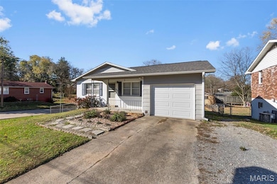 527 Lyndhurst Dr, Jackson, MO 63755 - photo 3