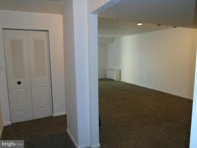 10300 Westlake Dr, Bethesda, MD 20817 - photo 5