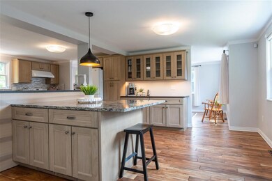 27 Durham St, Nashua, NH 03063 - photo 4