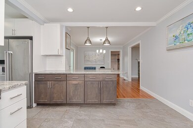 1059 Amostown Rd, West Springfield, MA 01089 - photo 3