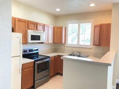 3262 Laurel Ridge Cir, Riviera Beach, FL 33404 - photo 4