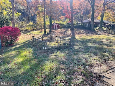 1074 Braddock Rd, Cumberland, MD 21502 - photo 5