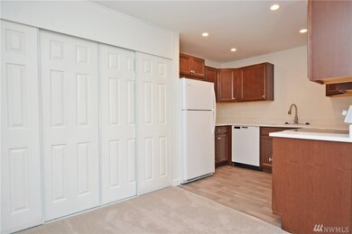 6352 137th Place NE unit 254, Redmond, WA 98052 - photo 4
