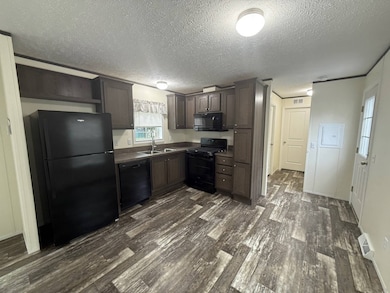 259 W Park Ave, Egg Harbor City, NJ 08215 - photo 2