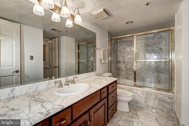 452 S Union St unit 10, Alexandria, VA 22314 - photo 6