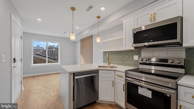 1432 Ogden St unit 2, Philadelphia, PA 19130 - photo 5