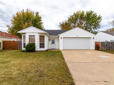Very well kept home with 2-car garage - just off off E. Central Ave exit 88 in Bentonville.