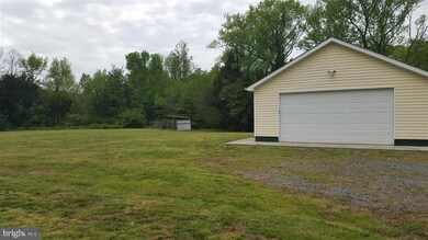 202 Monroe Bay Cir, Colonial Beach, VA 22443 - photo 3