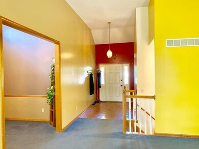 6917 Reeder Ct, Shawnee, KS 66203 - photo 6