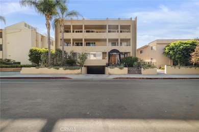 5339 Newcastle Ave unit 112, Encino, CA 91316 - photo 2