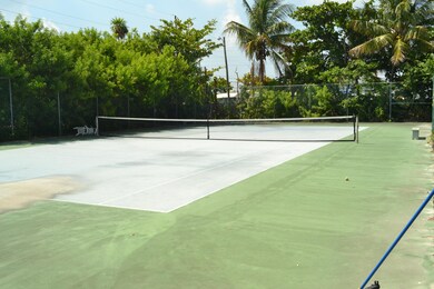 Krumme Tennis courts