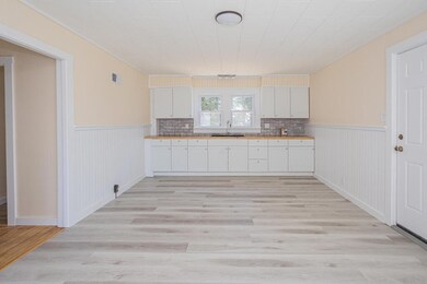 3 Central St, Livermore Falls, ME 04254 - photo 2