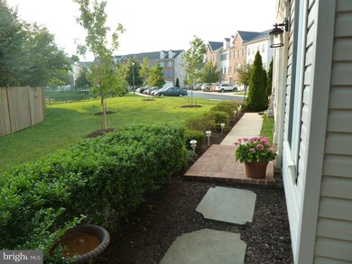 2456 Cheyenne Dr, Gambrills, MD 21054 - photo 2