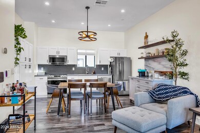 Open Kitchen