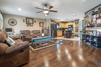 416 E Monterey St, Denison, TX 75021 - photo 4