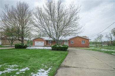 4672 Wallings Rd, North Royalton, OH 44133 - photo 2