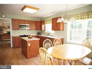 318 Charleston Dr, Wilmington, DE 19808 - photo 3