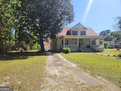 121 Cook St, Royston, GA 30662 - photo 2