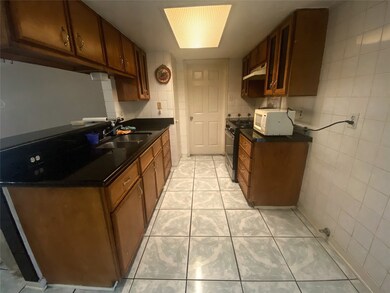 13126 Daywood Dr, Houston, TX 77038 - photo 4