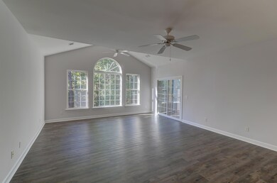 1518 Deenepark Circle (6)