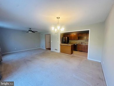 35 Carousel Cir, Hershey, PA 17033 - photo 6