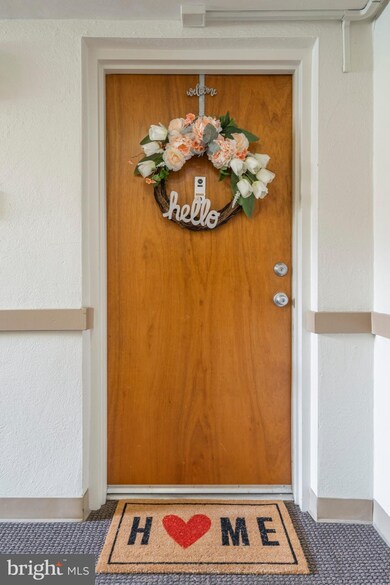 600 Campbell Cir unit I14, Downingtown, PA 19335 - photo 2