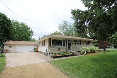 851 W Happy Hollow Rd, Janesville, WI 53546 - photo 2