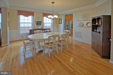 42689 Emperor Dr, Ashburn, VA 20148 - photo 5