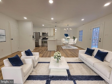 1727 Fitzwater St unit B, Philadelphia, PA 19146 - photo 5