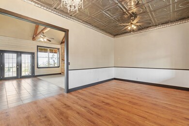 256 Royalview Dr, Fredericksburg, TX 78624 - photo 6