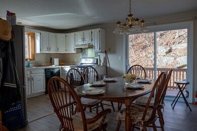 16 Catalpa Cir, Worcester, MA 01603 - photo 5