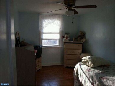 1076 Cedarwood Rd, Glenolden, PA 19036 - photo 6