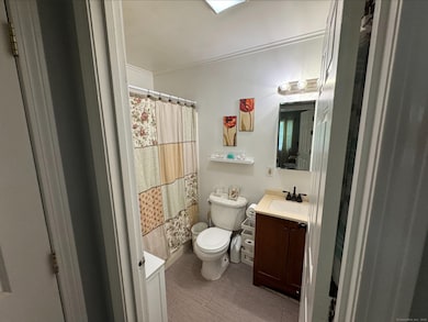 Clean, bright, and ready for your best shower thoughts.