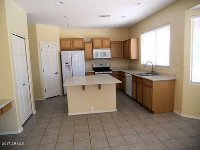 023-550168 - kitchen